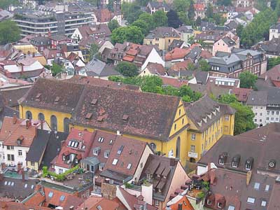 Das Augustinermuseum von Turm aus betrachtet